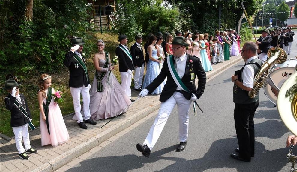 1575793754 schuetzenfest deiringsen OLa7