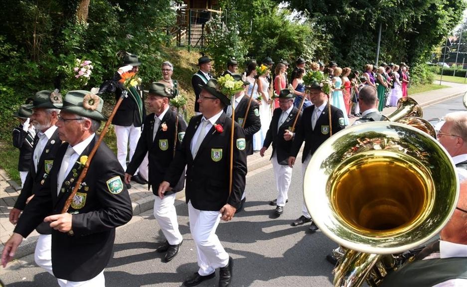 37682707 schuetzenfest deiringsen ONa7