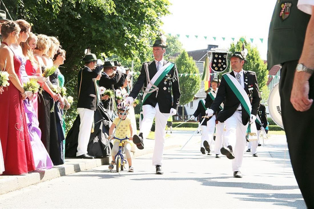 1865069753 schuetzenfest deiringsen RrBG