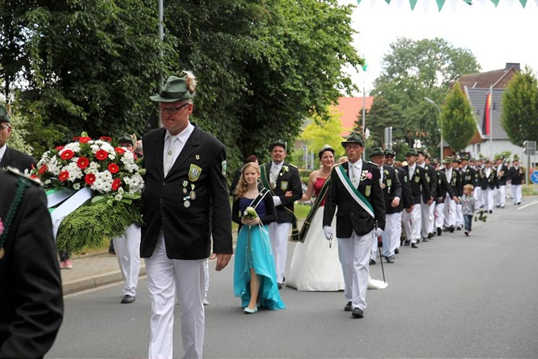 975822565 bruegaleriesfdeiringsen QoBG