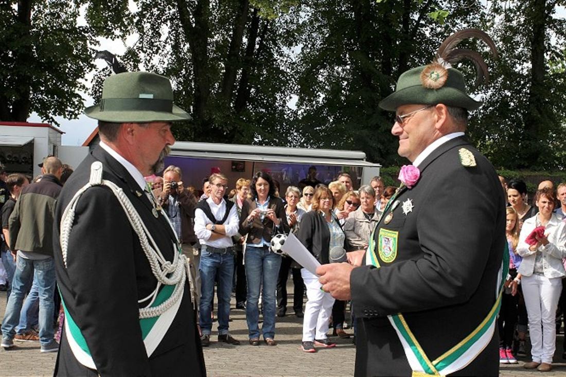 367548514 bruegaleriesfdeiringsen 48 QnBG