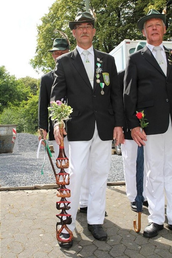 383138778 bruegaleriesfdeiringsen 42 QrBG