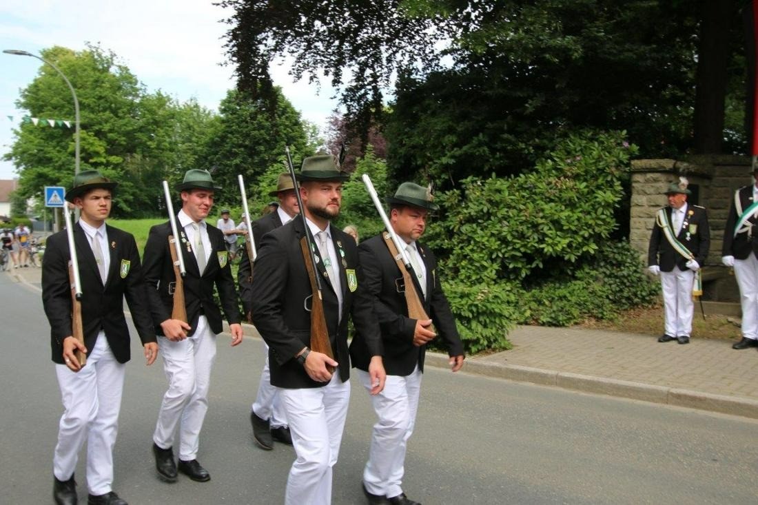 32053960 schuetzenfest in deiringsen 2023 PFBG