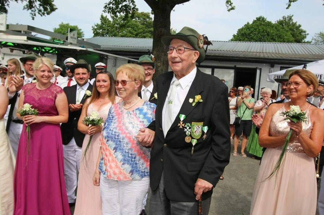 32053974 schuetzenfest in deiringsen 2023 PuBG